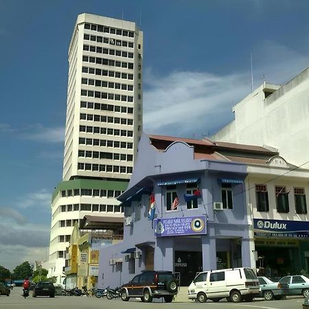 Id Hotel Yayasan Segamat Kültér fotó