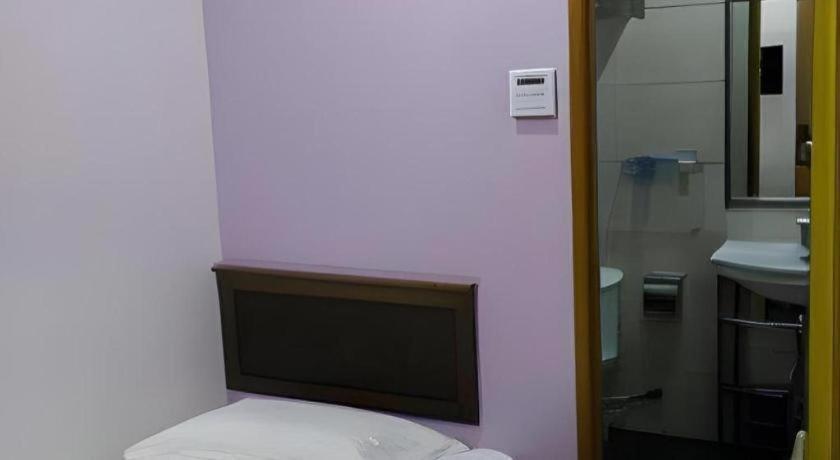 Id Hotel Yayasan Segamat Kültér fotó