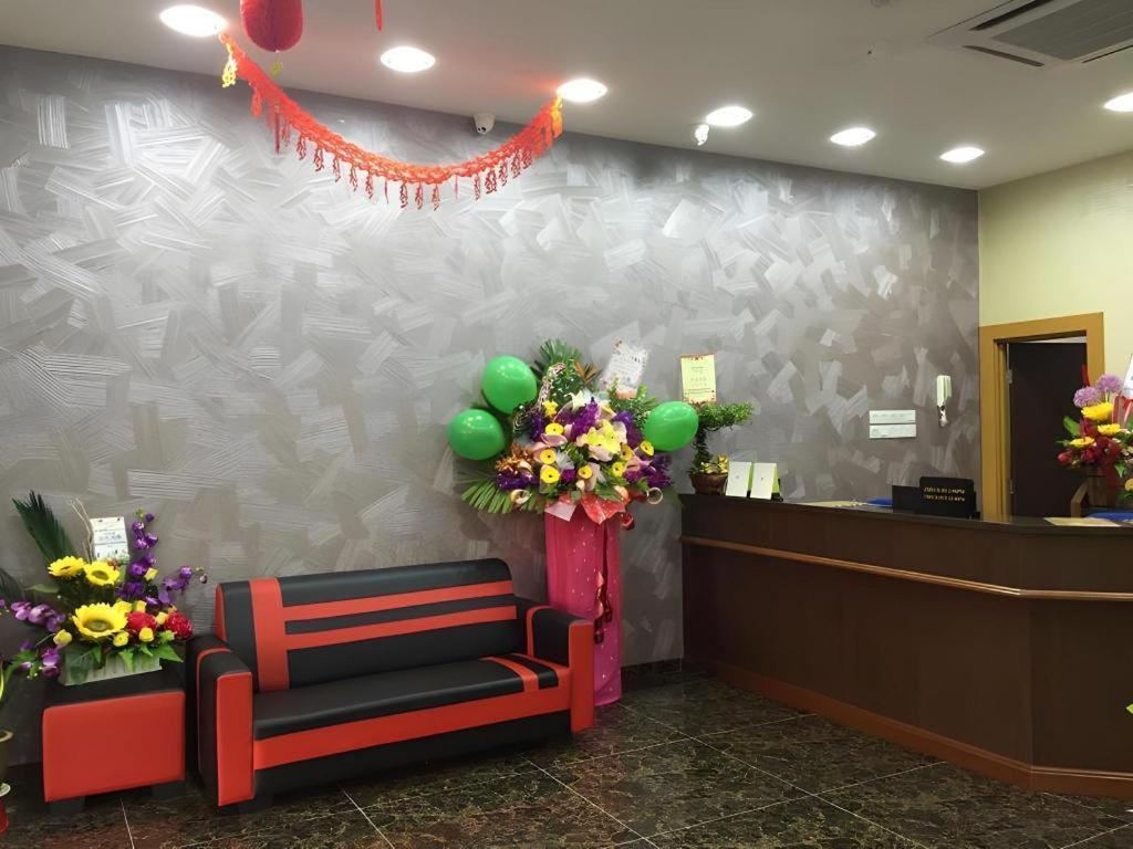 Id Hotel Yayasan Segamat Kültér fotó