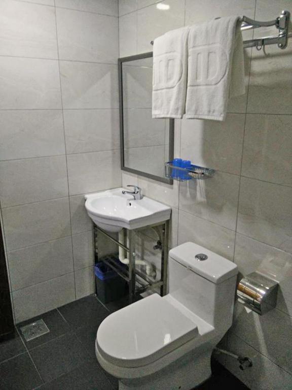 Id Hotel Yayasan Segamat Kültér fotó