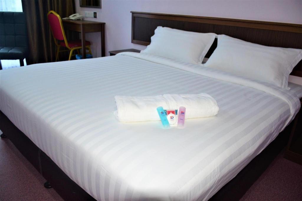 Id Hotel Yayasan Segamat Kültér fotó